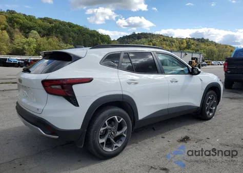 2024 Chevrolet Trax 1Lt z USA, uszkodzony, nr VIN KL77LHE26RC243884